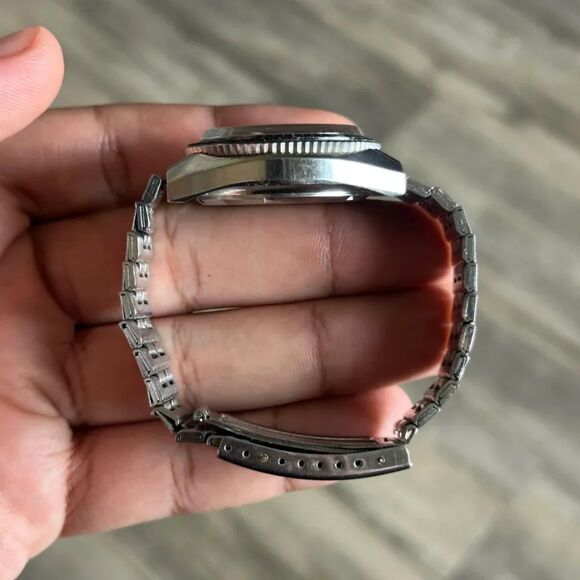 Vintage Caravelle By Bulova Set-o-matic Automatic Divers Watch 666FT Dual Day - Picture 3 of 8